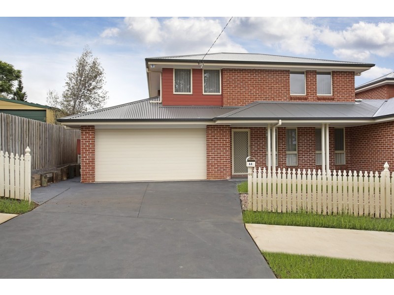 44 Struan Street, Tahmoor NSW 2573