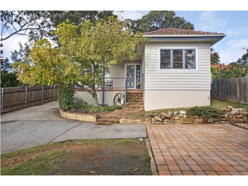 11 Prince Street, Picton NSW 2571