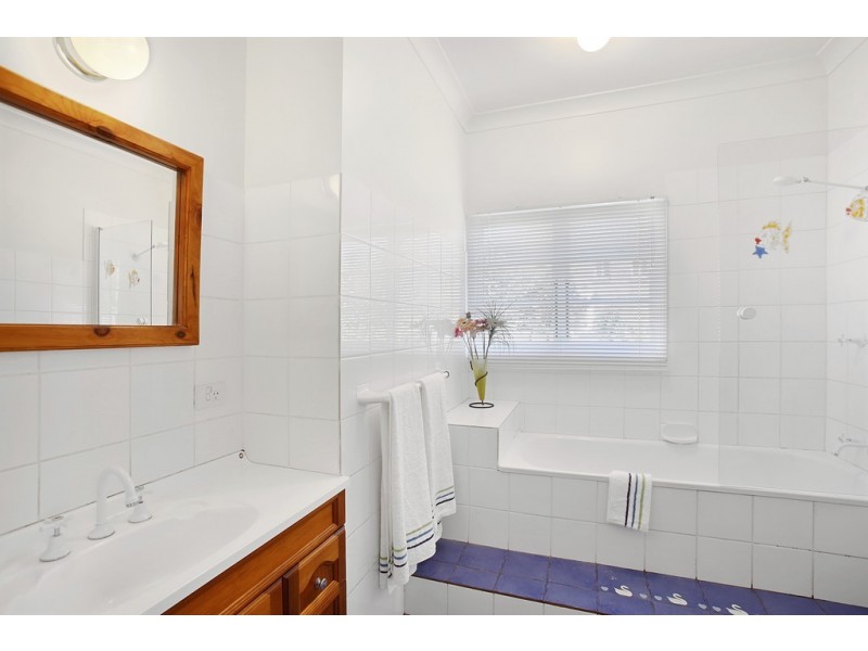 11 Prince Street, Picton NSW 2571