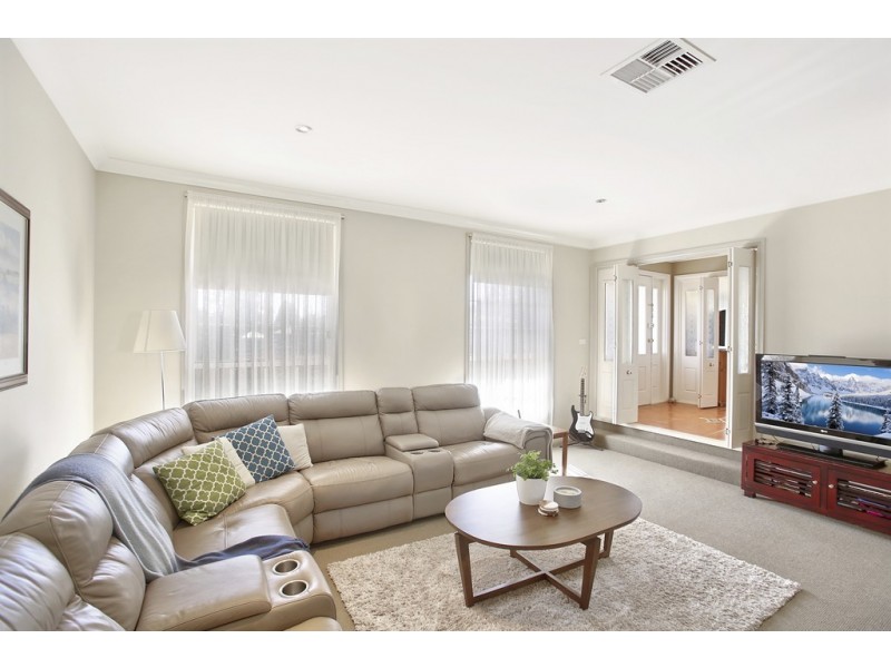 20 ALBERT AVENUE, Thirlmere NSW 2572