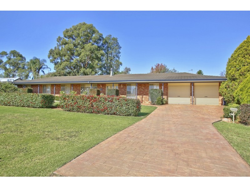 20 ALBERT AVENUE, Thirlmere NSW 2572