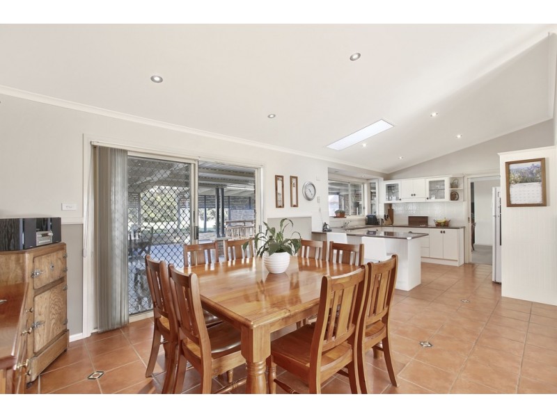 20 ALBERT AVENUE, Thirlmere NSW 2572