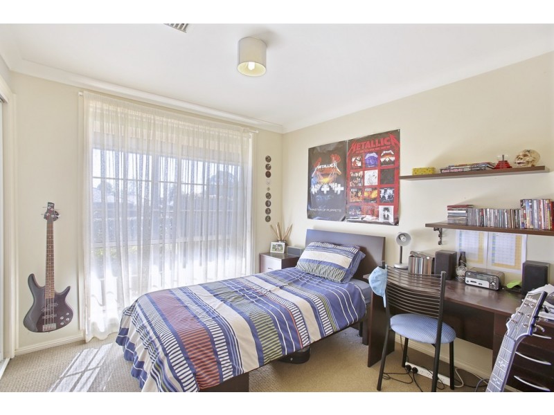 20 ALBERT AVENUE, Thirlmere NSW 2572