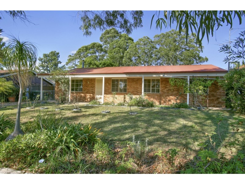 6 Wren Place, Thirlmere NSW 2572