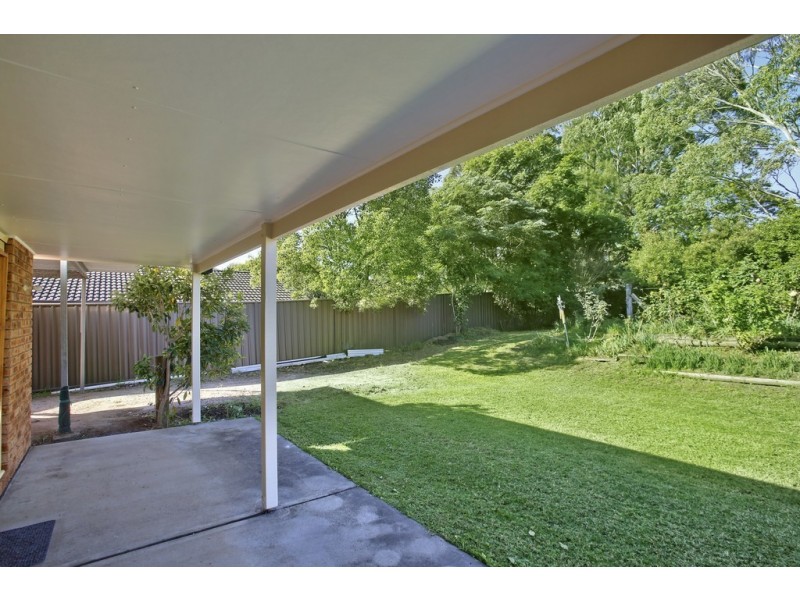 6 Wren Place, Thirlmere NSW 2572