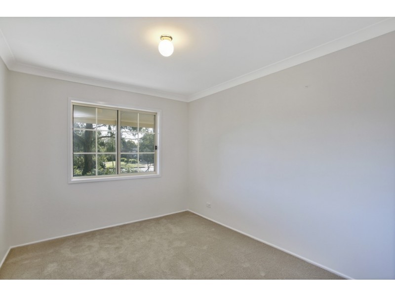 6 Wren Place, Thirlmere NSW 2572