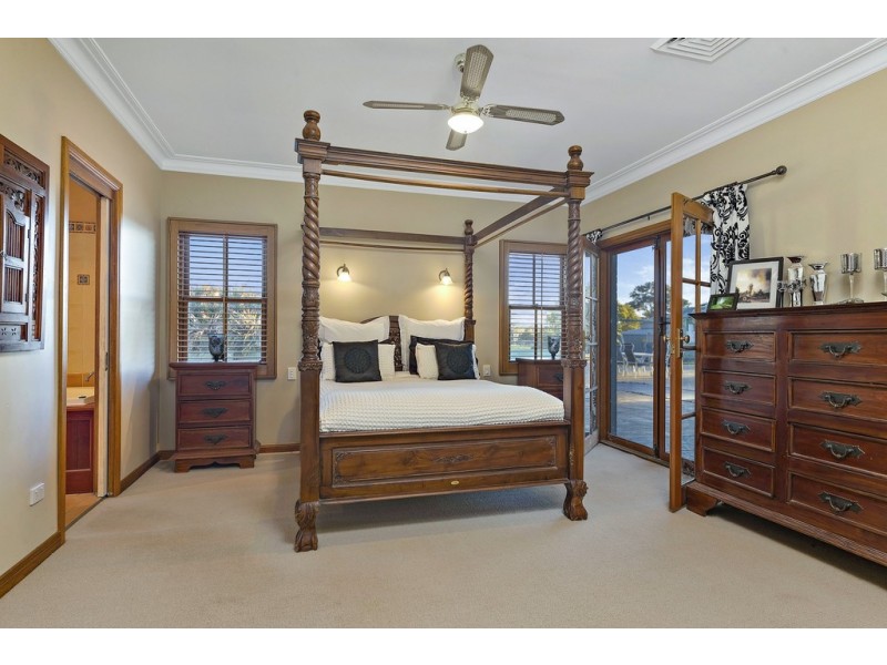 10 Hinkler Avenue, Bargo NSW 2574