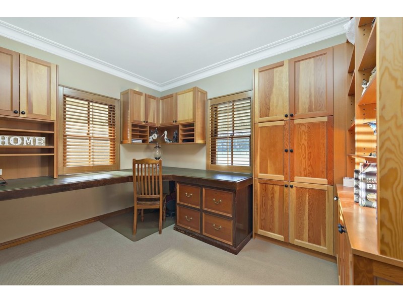 10 Hinkler Avenue, Bargo NSW 2574