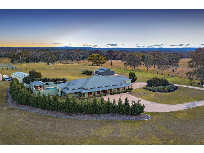 10 Hinkler Avenue, Bargo NSW 2574