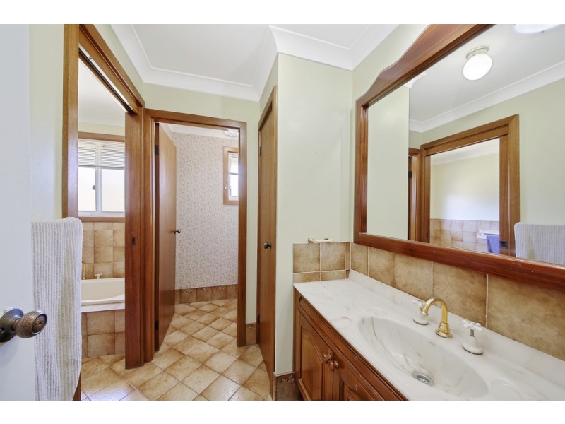 26 Campbell Street, Picton NSW 2571