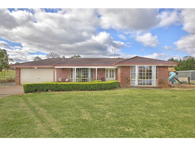 69 TAHMOOR ROAD, Tahmoor NSW 2573
