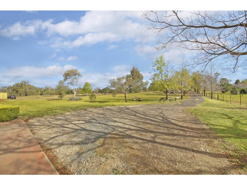 69 TAHMOOR ROAD, Tahmoor NSW 2573