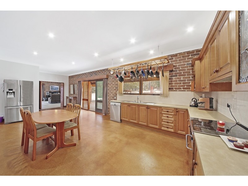 135 Stratford Road, Tahmoor NSW 2573
