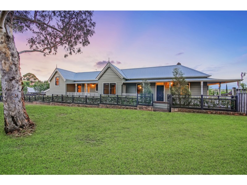 18 ANTILL STREET, Picton NSW 2571