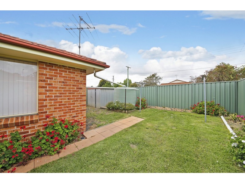 11 ELPHIN STREET, Tahmoor NSW 2573