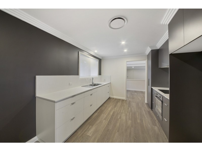 137 MENANGLE STREET, Picton NSW 2571