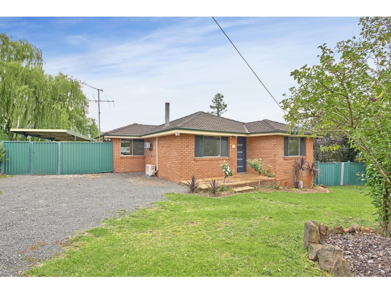 65 Remembrance Drive, Tahmoor NSW 2573