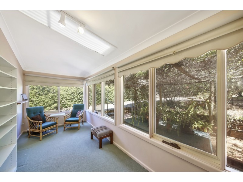 6 ALBERT AVENUE, Thirlmere NSW 2572