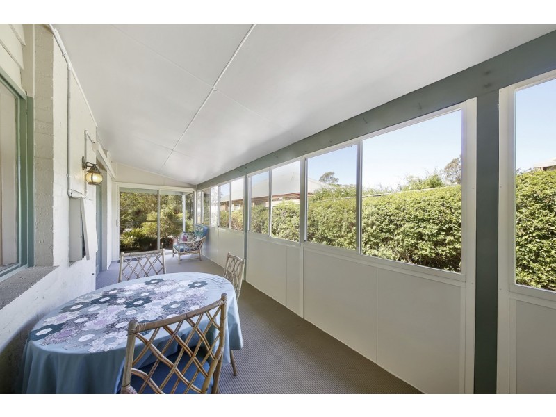 6 ALBERT AVENUE, Thirlmere NSW 2572