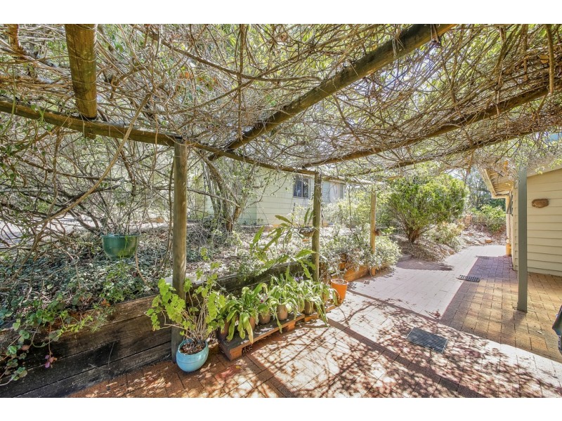 6 ALBERT AVENUE, Thirlmere NSW 2572