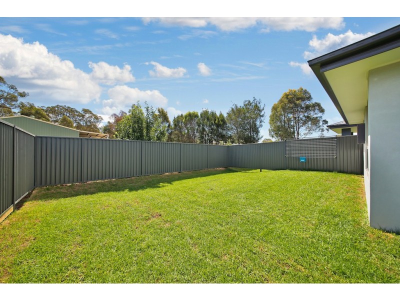 12A Manorina Place, Tahmoor NSW 2573