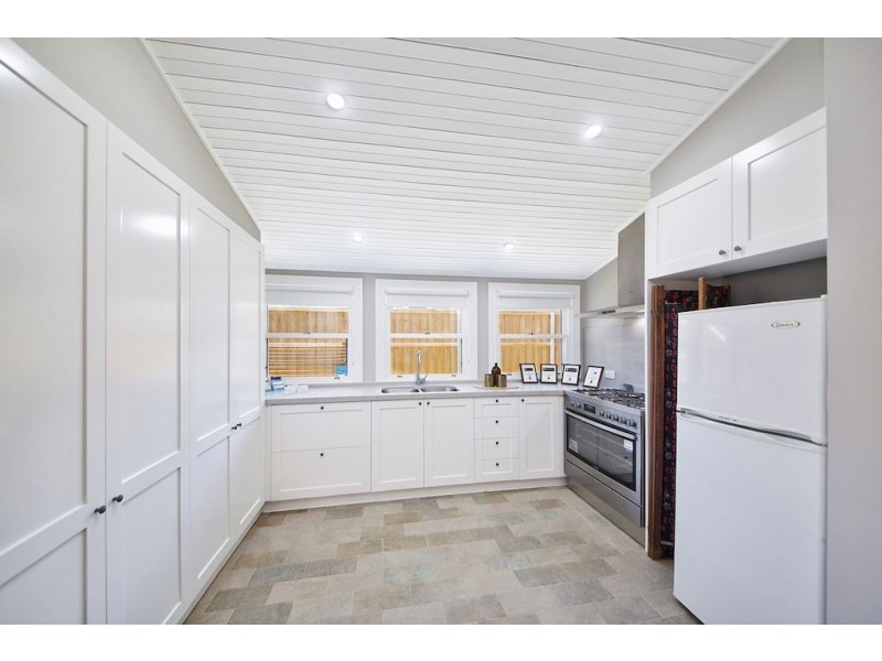 1 Colden Street, Picton NSW 2571