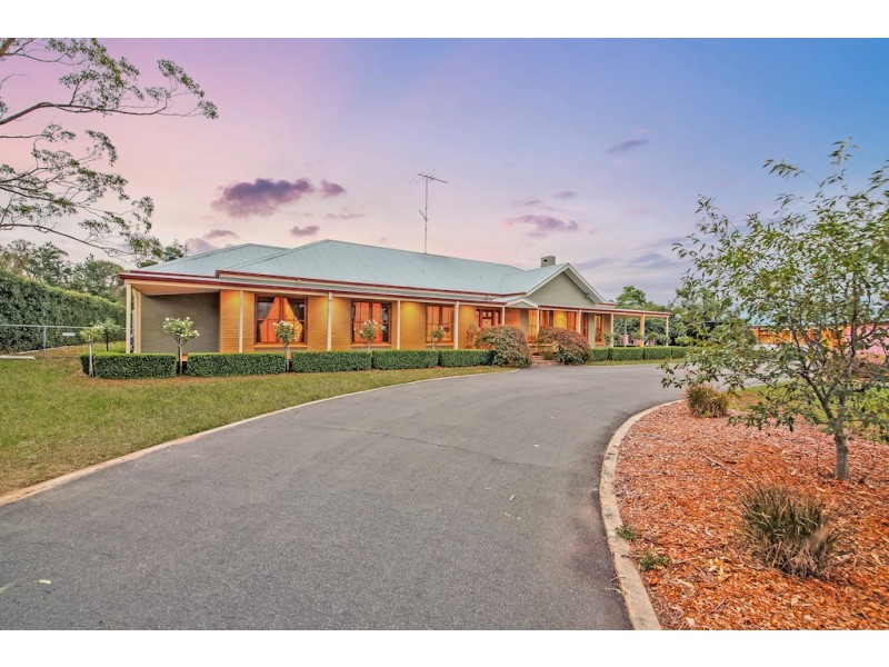3 The Vines, Picton NSW 2571