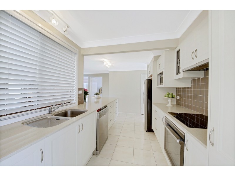 17 GRENFELL STREET, Buxton NSW 2571