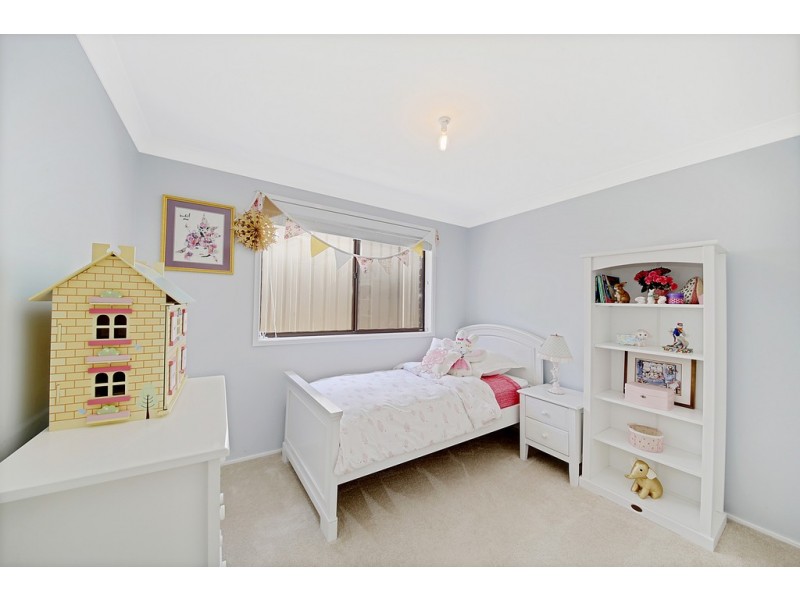 17 GRENFELL STREET, Buxton NSW 2571