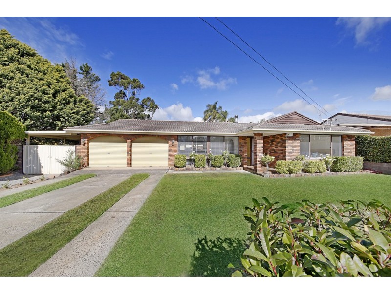 17 GRENFELL STREET, Buxton NSW 2571