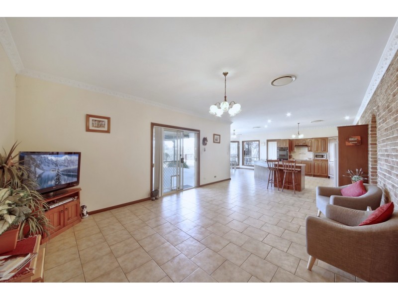 20 Lyrebird Road, Pheasants Nest NSW 2574
