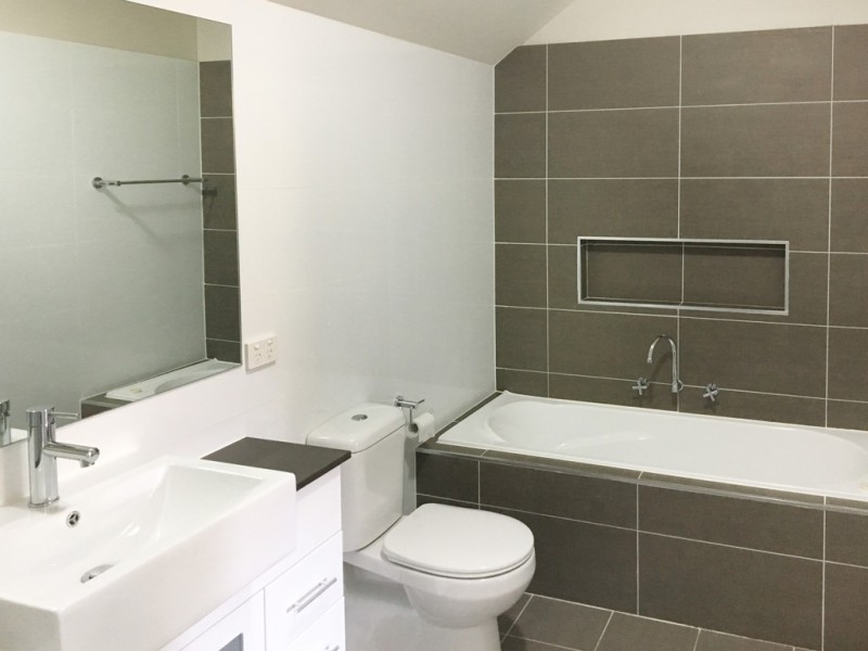 17 /111 MENANGLE STREET, Picton NSW 2571