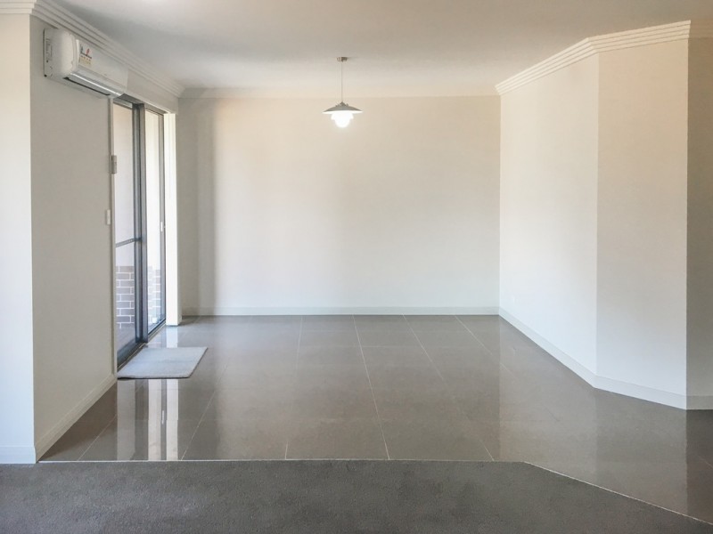 17 /111 MENANGLE STREET, Picton NSW 2571