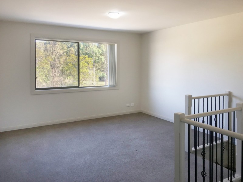 17 /111 MENANGLE STREET, Picton NSW 2571