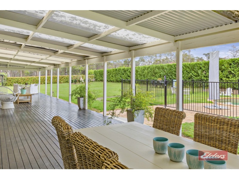 10 OAKS ROAD, Thirlmere NSW 2572