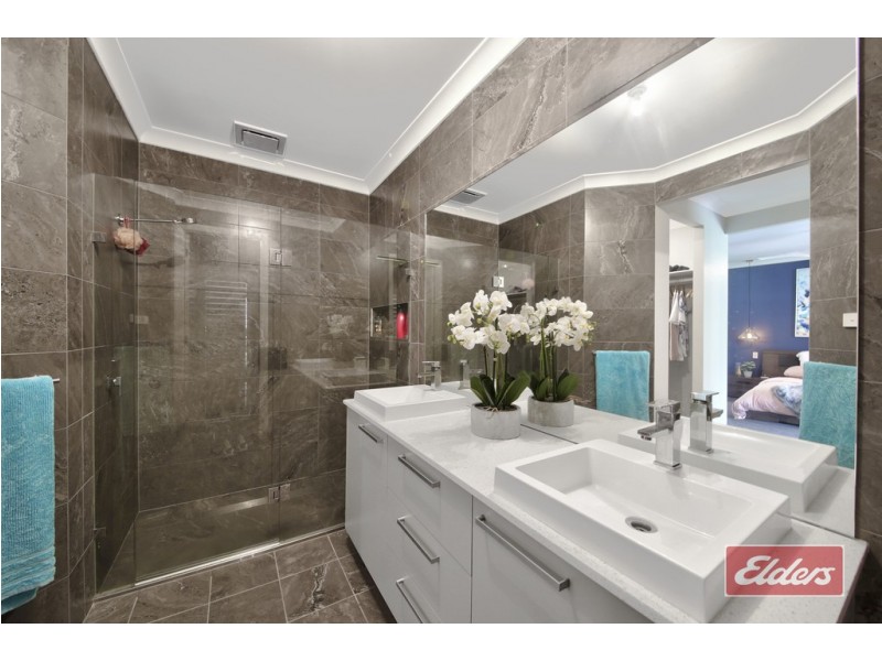 6 Kent Road, Picton NSW 2571