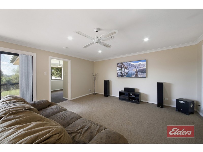 17 Close Street, Thirlmere NSW 2572