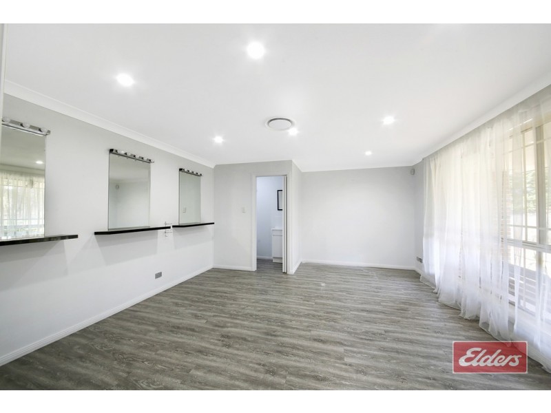 17 Close Street, Thirlmere NSW 2572