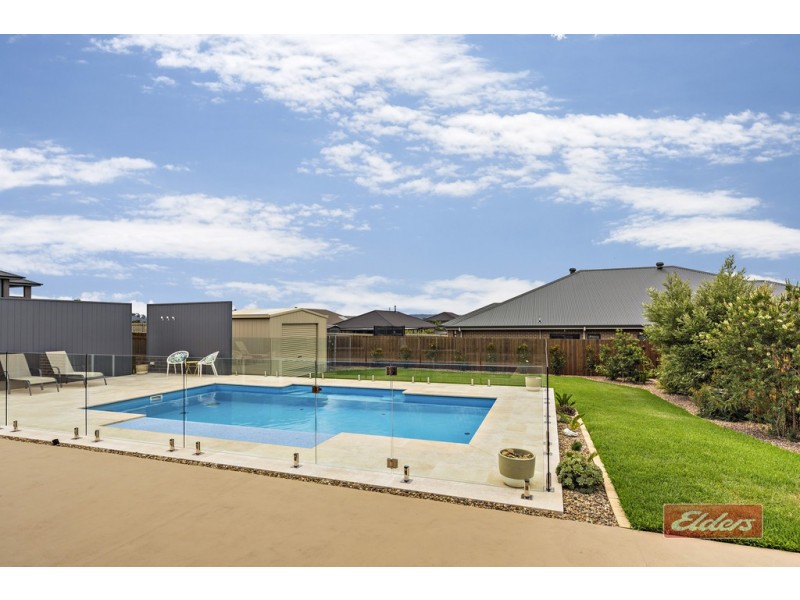 14 SUTTON CRESCENT, Wilton NSW 2571