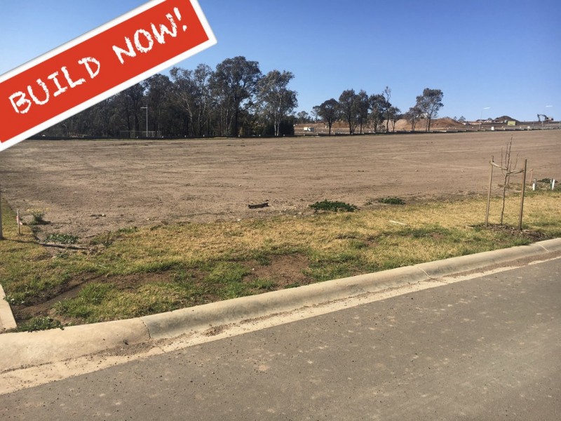 37 Highland Crescent, Thirlmere NSW 2572