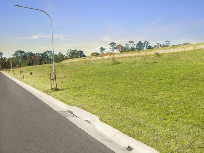 17 Constance Street, Thirlmere NSW 2572