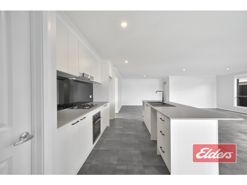40 HIGHLAND CRESCENT, Thirlmere NSW 2572