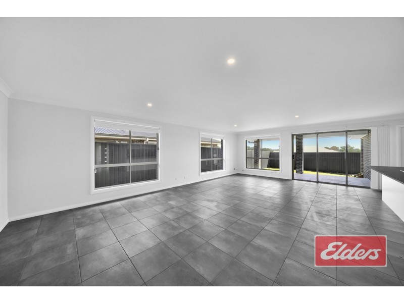 40 HIGHLAND CRESCENT, Thirlmere NSW 2572