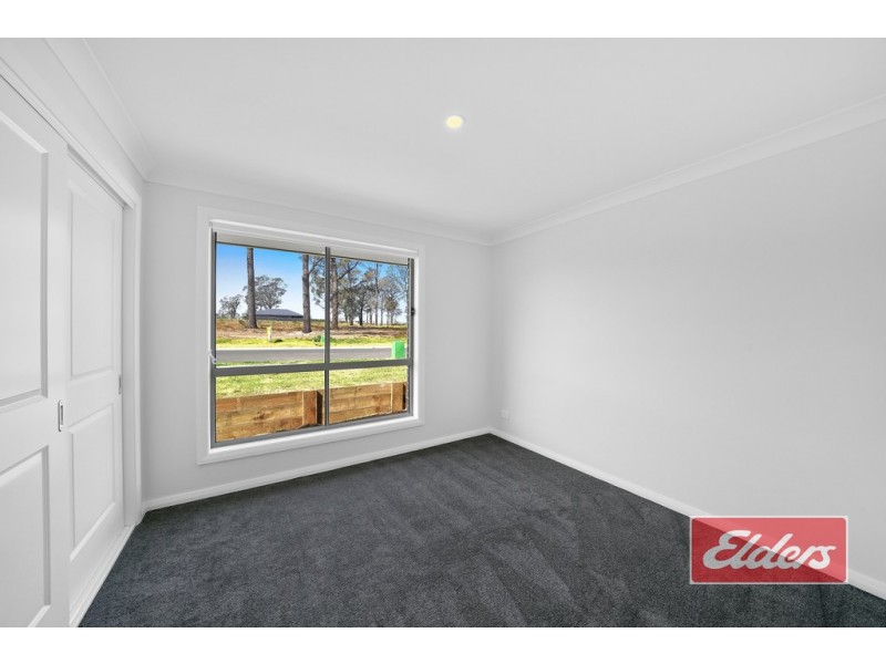 40 HIGHLAND CRESCENT, Thirlmere NSW 2572