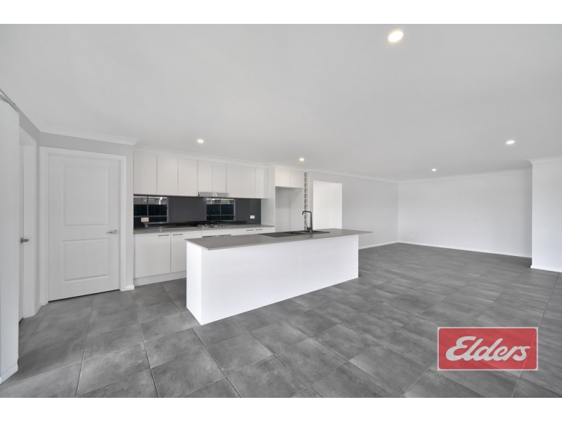 40 HIGHLAND CRESCENT, Thirlmere NSW 2572