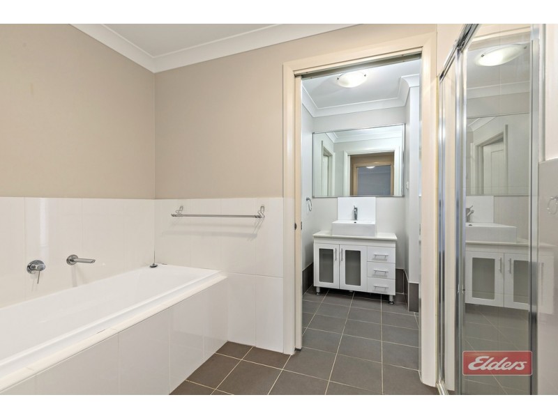 Villa 5,12 Keable Close, Picton NSW 2571