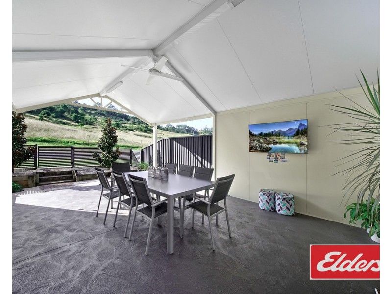 1 EMMETT CLOSE, Picton NSW 2571