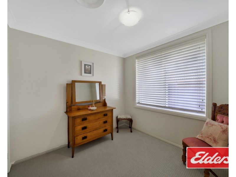 1 EMMETT CLOSE, Picton NSW 2571