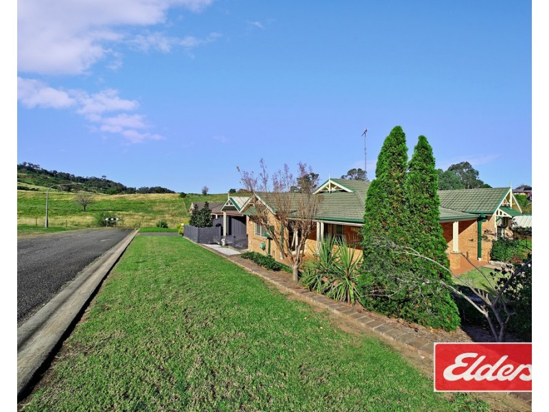 1 EMMETT CLOSE, Picton NSW 2571