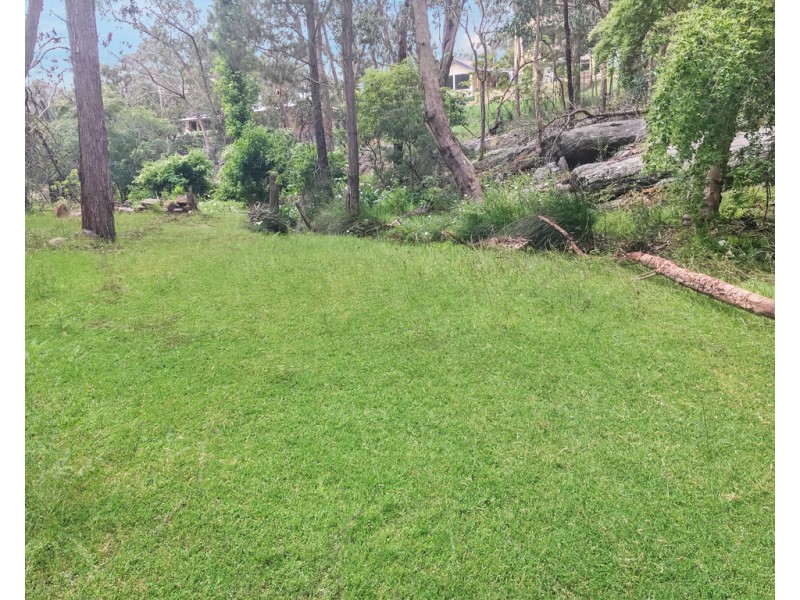 66 WEST PARADE, Buxton NSW 2571